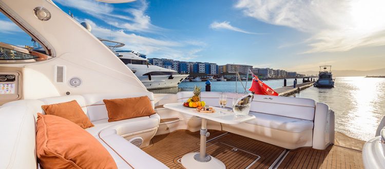 Gallery - Luxury Yacht Terrace