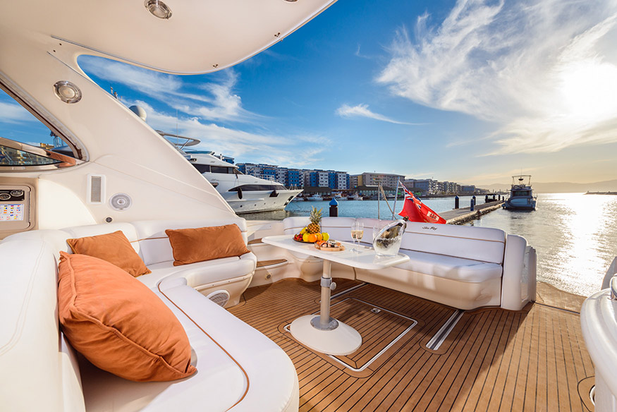 Gallery - Luxury Yacht Terrace